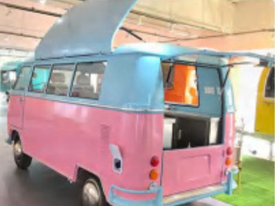 Deli Star Trailer Retro Minivan FR 4300 Electric - Büfékocsi: 4 kép. Deli Star Trailer Retro Minivan FR 4300 Electric - Büfékocsi: 4 kép.