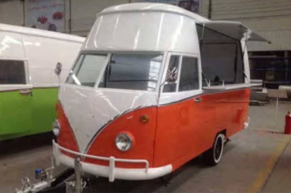 Deli Star Trailer Retro Minivan HR 4300 Towable - EU Standards - Büfékocsi: 2 kép. Deli Star Trailer Retro Minivan HR 4300 Towable - EU Standards - Büfékocsi: 2 kép.