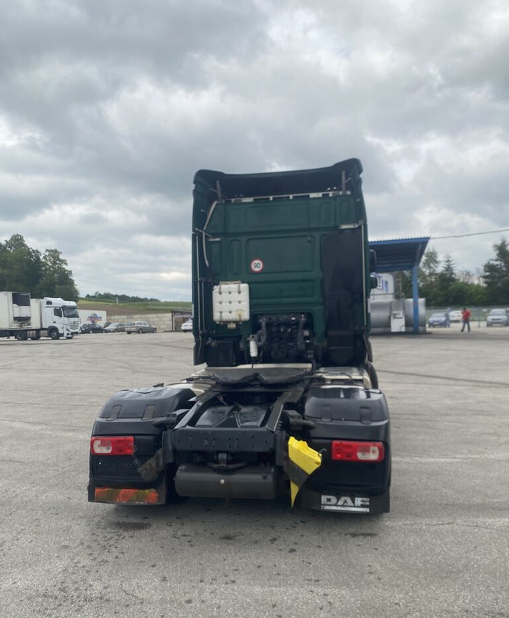 DAF XF 460 - Nyergesvontató: 5 kép. DAF XF 460 - Nyergesvontató: 5 kép.