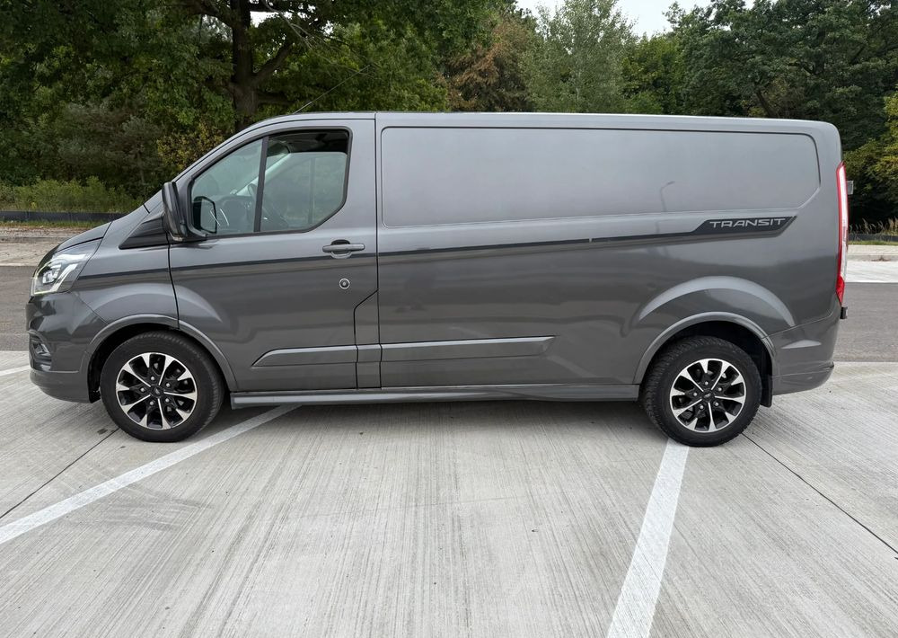 Ford TRANSIT CUSTOM - Kis furgon: 2 kép. Ford TRANSIT CUSTOM - Kis furgon: 2 kép.