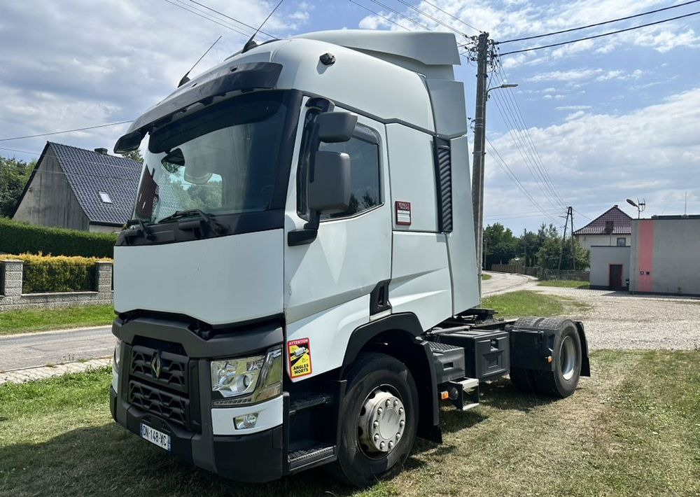 Renault T460 - Nyergesvontató: 1 kép. Renault T460 - Nyergesvontató: 1 kép.