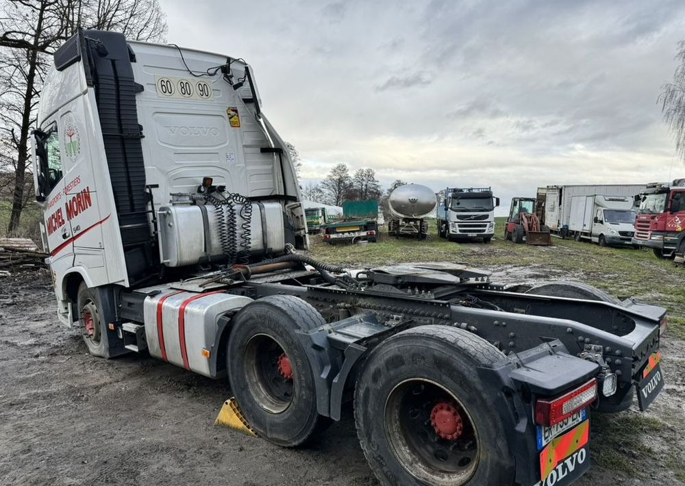 Volvo FH540 - Nyergesvontató: 3 kép. Volvo FH540 - Nyergesvontató: 3 kép.