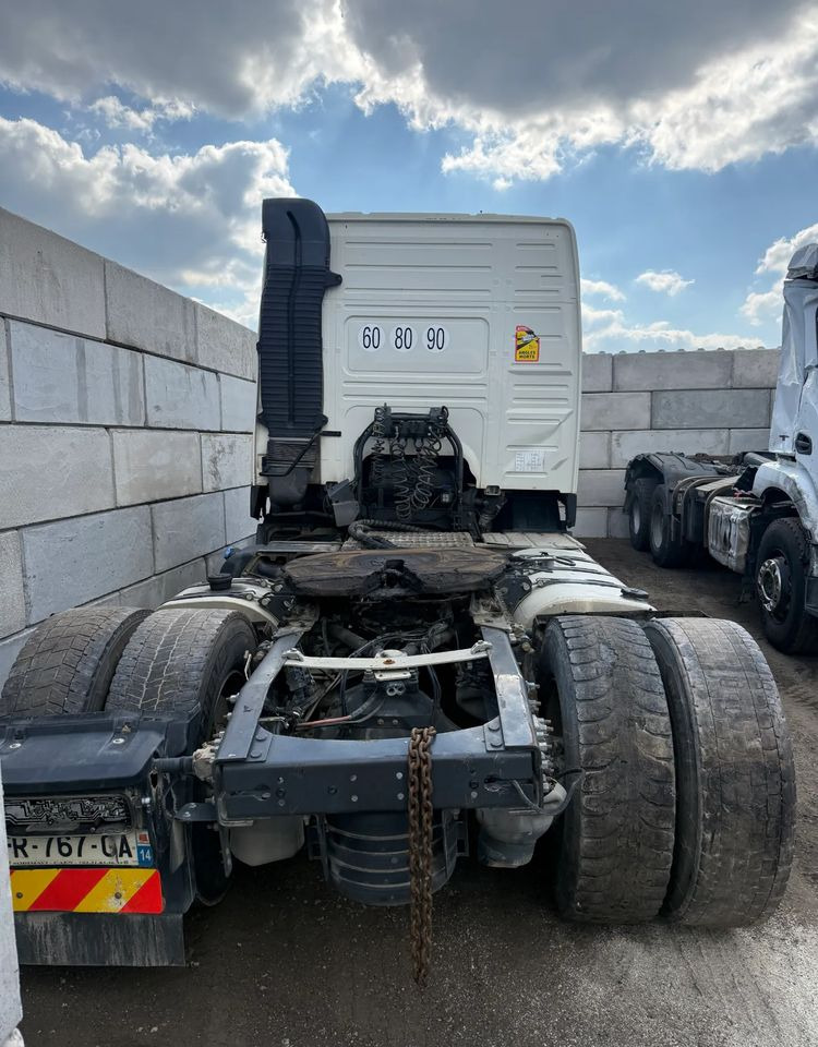 Volvo FMx 460 - Nyergesvontató: 5 kép. Volvo FMx 460 - Nyergesvontató: 5 kép.