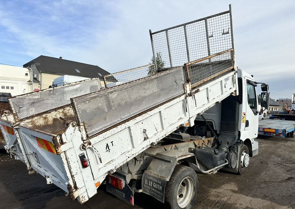 Renault Midlum 135 DXi - Billenőplatós teherautó: 5 kép. Renault Midlum 135 DXi - Billenőplatós teherautó: 5 kép.