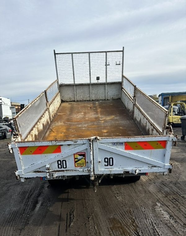 Renault Midlum 135 DXi - Billenőplatós teherautó: 4 kép. Renault Midlum 135 DXi - Billenőplatós teherautó: 4 kép.