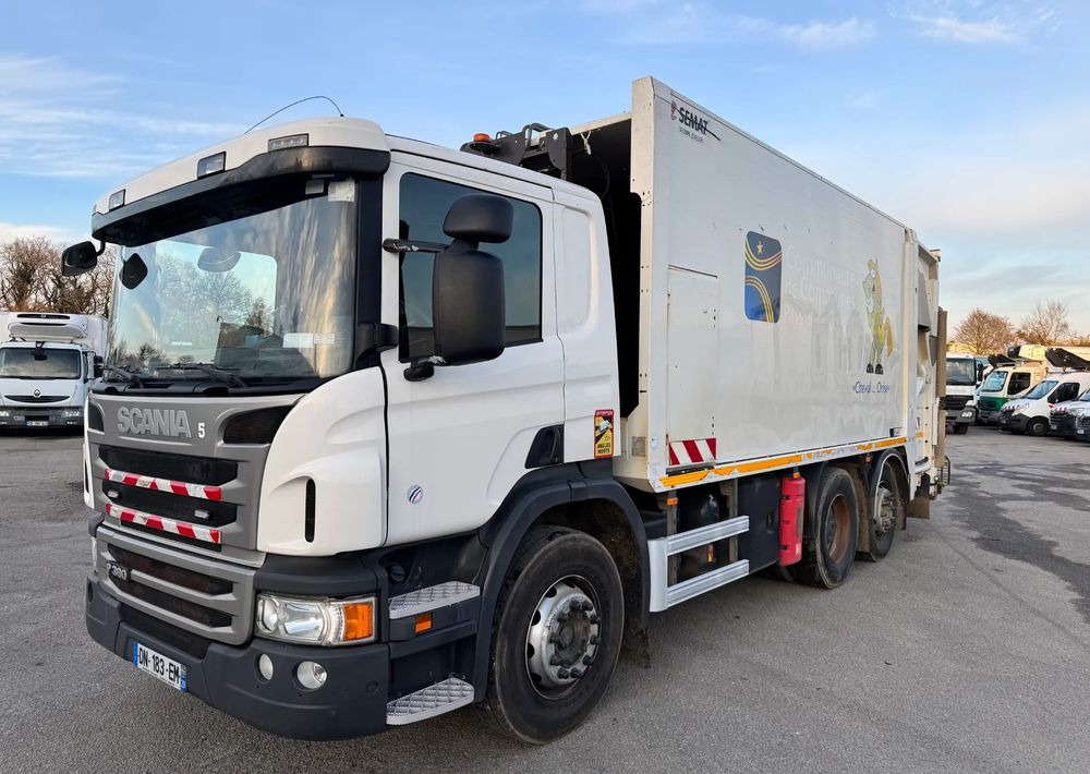 Scania P360 - Szemetesautó: 1 kép. Scania P360 - Szemetesautó: 1 kép.