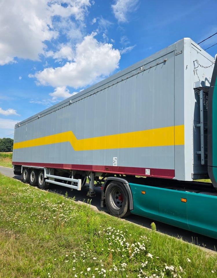 Stas S3-SZ334V - Félpótkocsi öönkihordós: 2 kép. Stas S3-SZ334V - Félpótkocsi öönkihordós: 2 kép.