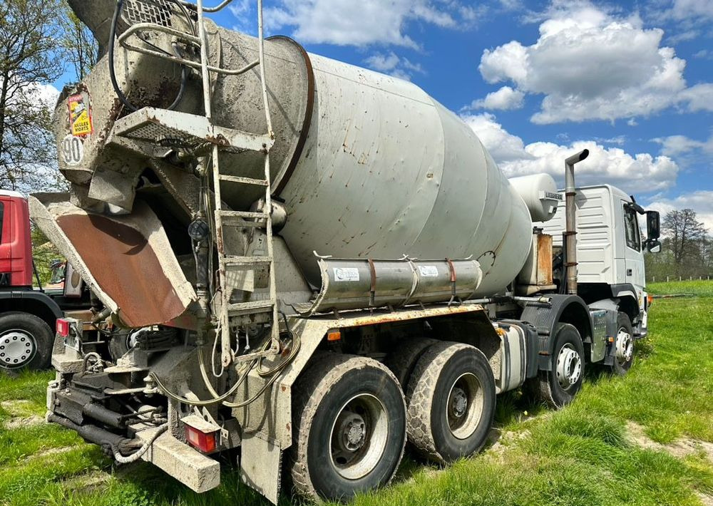 Volvo FM - Betonmixer: 4 kép. Volvo FM - Betonmixer: 4 kép.