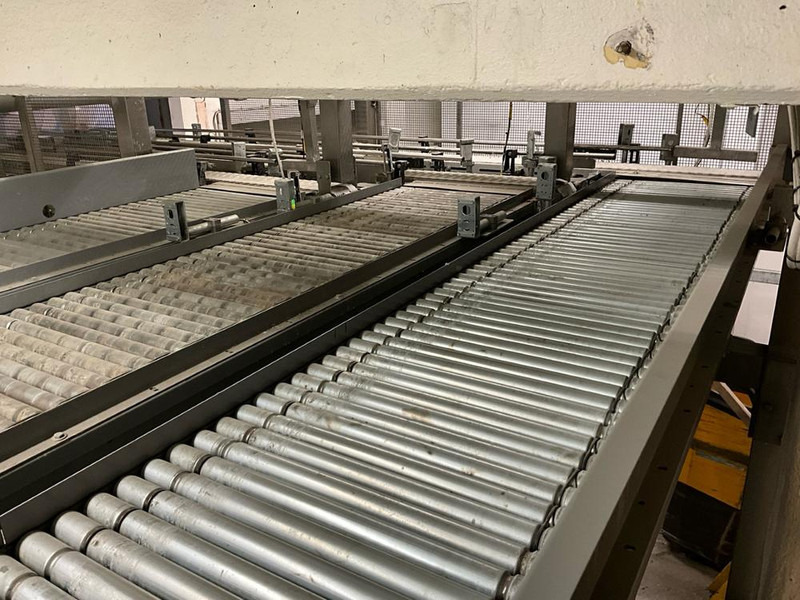 Onbekend - Futószalag: 5 kép. Onbekend - Futószalag: 5 kép.