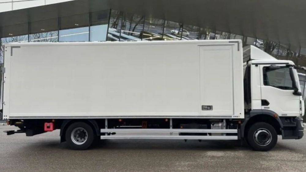 MAN TGM 15.250 - Dobozos felépítményű teherautó: 3 kép. MAN TGM 15.250 - Dobozos felépítményű teherautó: 3 kép.