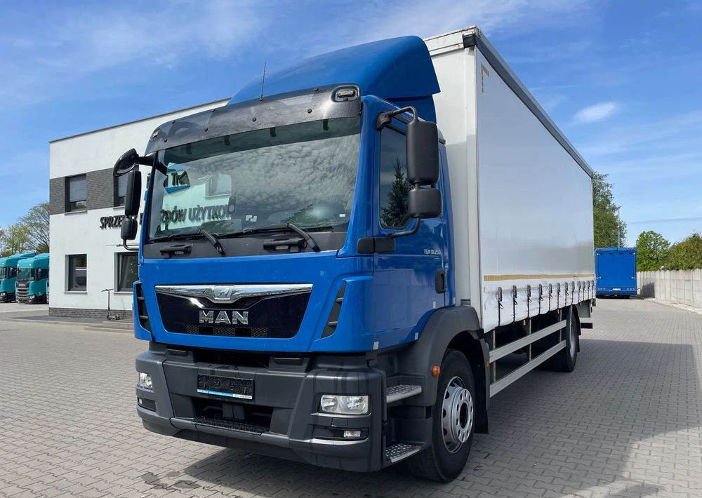MAN TGM 18.250 Ładownośc 9,8 tony! - Platós teherautó: 2 kép. MAN TGM 18.250 Ładownośc 9,8 tony! - Platós teherautó: 2 kép.