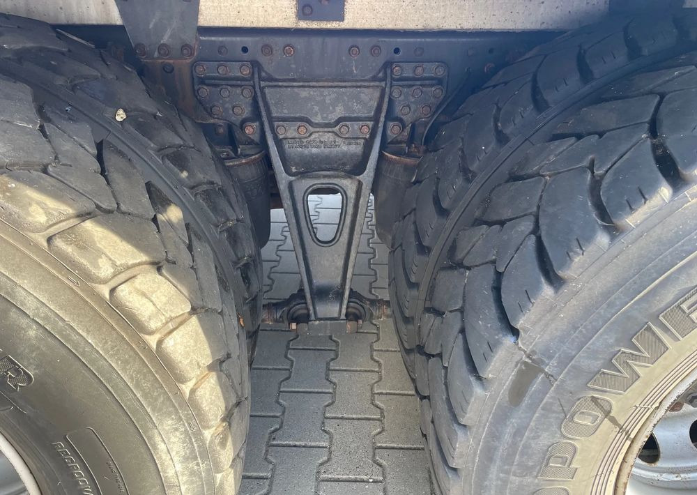 MAN TGX 26.500, 6x4, HDS EPSILOM M12Z, do transportu drewna. - Rönkszállító teherautó, Darus autó: 5 kép. MAN TGX 26.500, 6x4, HDS EPSILOM M12Z, do transportu drewna. - Rönkszállító teherautó, Darus autó: 5 kép.