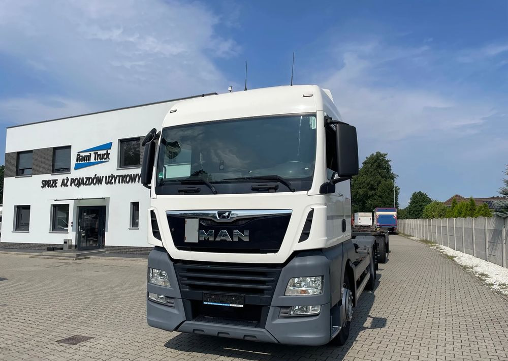 MAN TGX XLX 26.460 BDF - Alvaz teherautó: 4 kép. MAN TGX XLX 26.460 BDF - Alvaz teherautó: 4 kép.