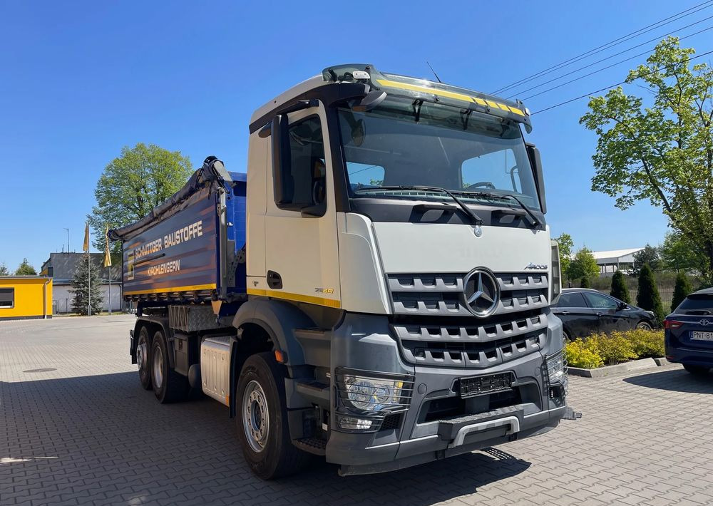 Mercedes-Benz AROCS 2545, WYWROTKA - Billenőplatós teherautó: 1 kép. Mercedes-Benz AROCS 2545, WYWROTKA - Billenőplatós teherautó: 1 kép.