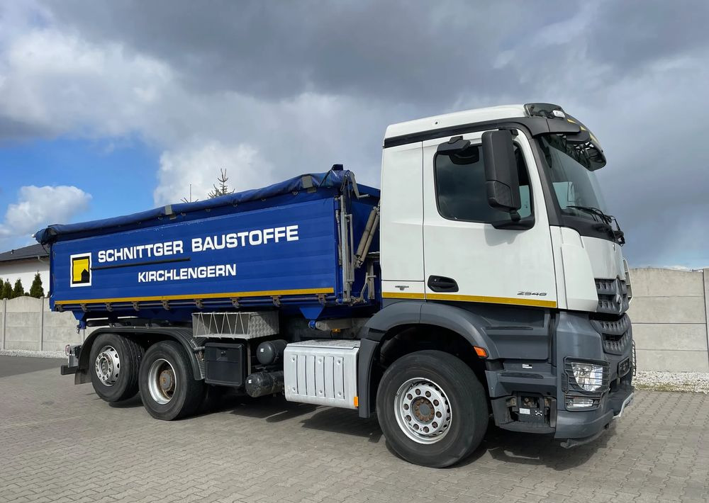 Mercedes-Benz AROCS 2545, WYWROTKA - Billenőplatós teherautó: 3 kép. Mercedes-Benz AROCS 2545, WYWROTKA - Billenőplatós teherautó: 3 kép.