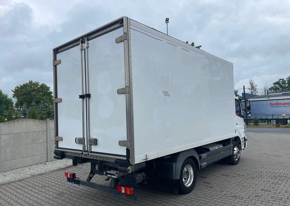 Mercedes-Benz ATEGO 1227 CHŁODNIA HAKOWA / HAKÓWKA - Hűtős teherautó: 5 kép. Mercedes-Benz ATEGO 1227 CHŁODNIA HAKOWA / HAKÓWKA - Hűtős teherautó: 5 kép.