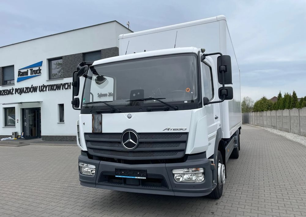 Mercedes-Benz ATEGO 1324, 15 EUROPALET, ŁADOWNOŚĆ 7,5 T - Dobozos felépítményű teherautó: 1 kép. Mercedes-Benz ATEGO 1324, 15 EUROPALET, ŁADOWNOŚĆ 7,5 T - Dobozos felépítményű teherautó: 1 kép.