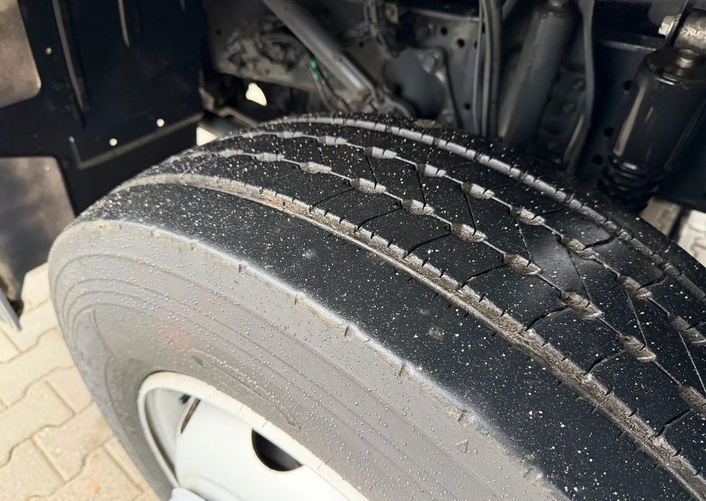 Dobozos felépítményű teherautó Mercedes-Benz ATEGO 1524: 11 kép.