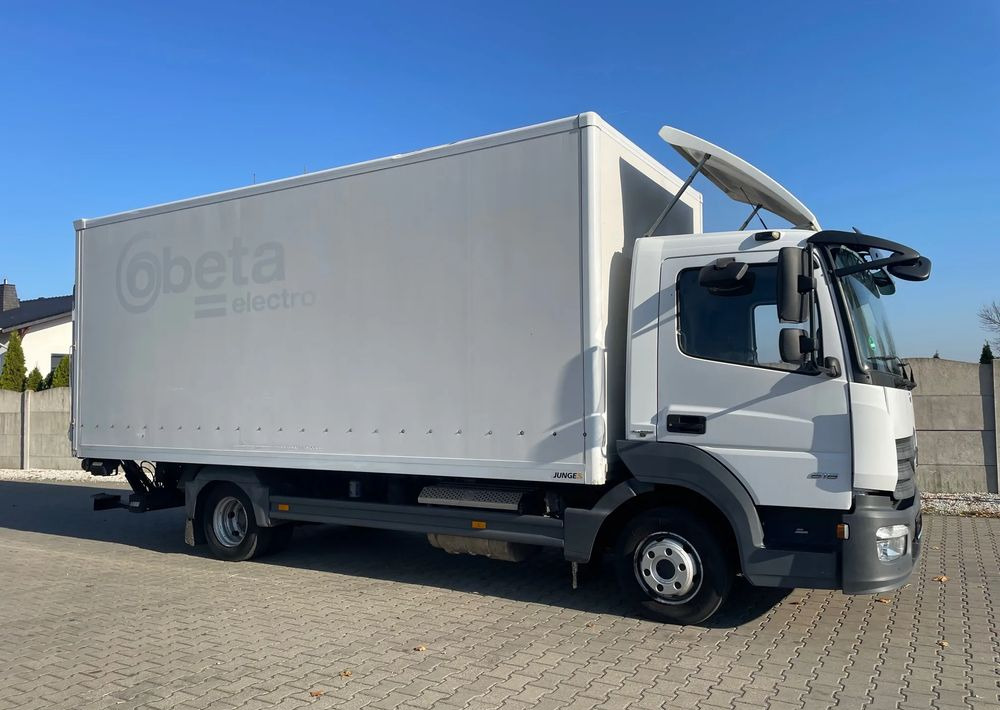 Mercedes-Benz ATEGO 816,ładowność 3,1 tony! - Dobozos felépítményű teherautó: 3 kép. Mercedes-Benz ATEGO 816,ładowność 3,1 tony! - Dobozos felépítményű teherautó: 3 kép.