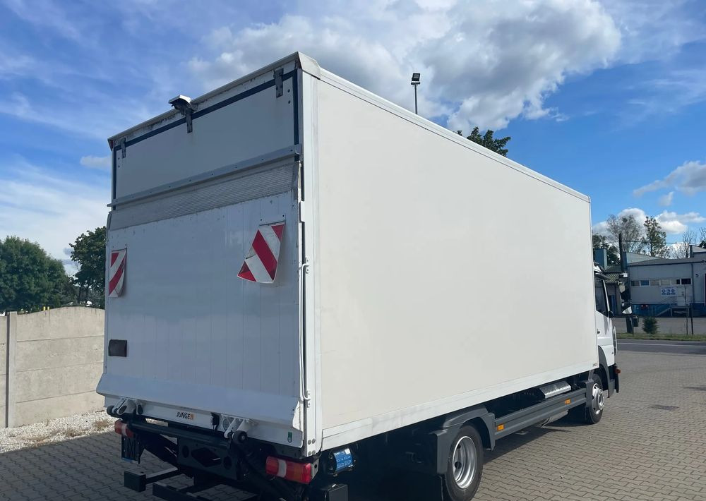 Mercedes-Benz ATEGO 816 ,ładowność 3,1 tony! - Dobozos felépítményű teherautó: 5 kép. Mercedes-Benz ATEGO 816 ,ładowność 3,1 tony! - Dobozos felépítményű teherautó: 5 kép.