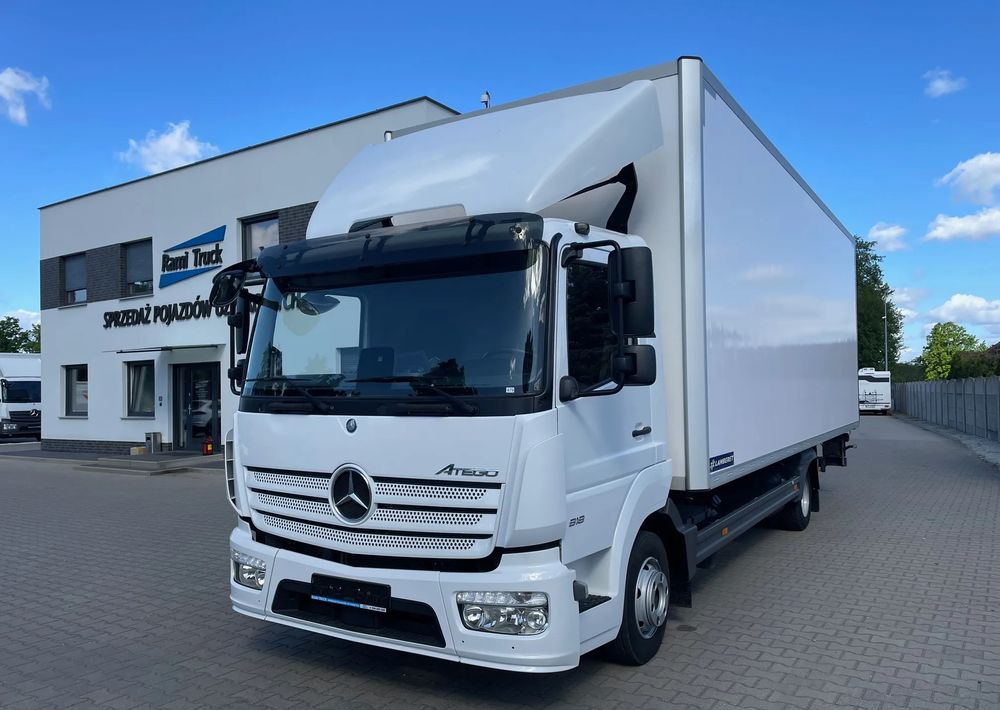Mercedes-Benz ATEGO 818, IZOTERMA OGRZEWANA! - Dobozos felépítményű teherautó: 1 kép. Mercedes-Benz ATEGO 818, IZOTERMA OGRZEWANA! - Dobozos felépítményű teherautó: 1 kép.