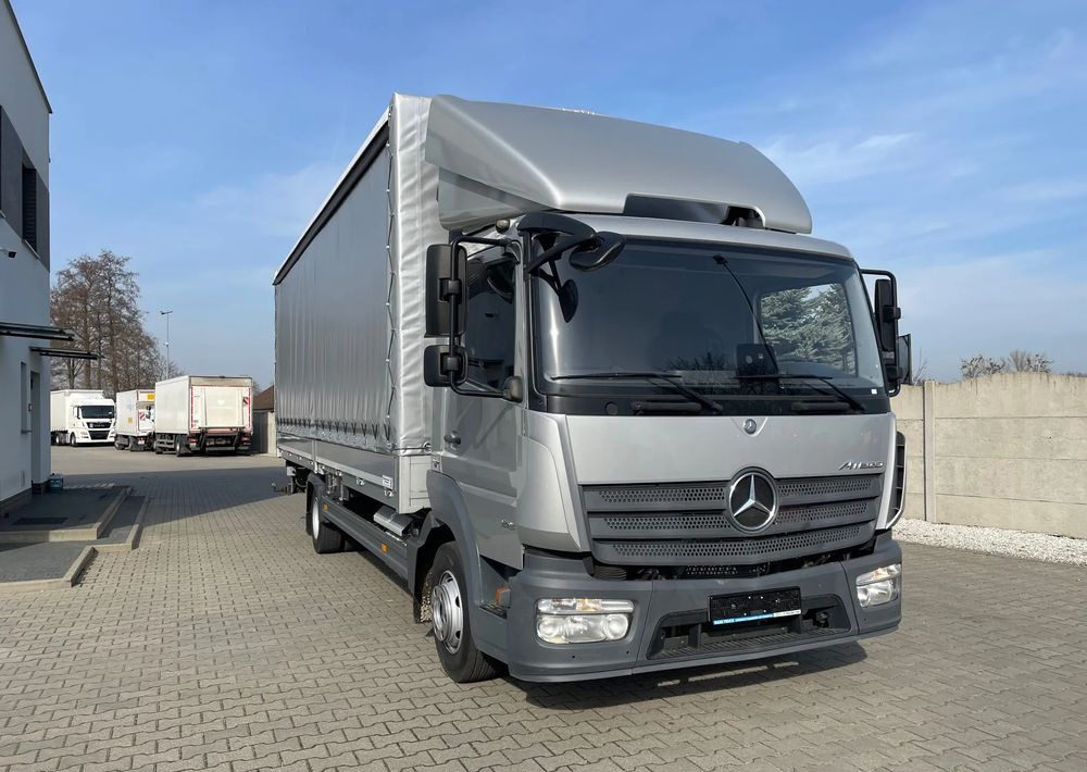Mercedes-Benz ATEGO 818 Klima, Webasto, Burtofirana! - Ponyvás teherautó: 2 kép. Mercedes-Benz ATEGO 818 Klima, Webasto, Burtofirana! - Ponyvás teherautó: 2 kép.