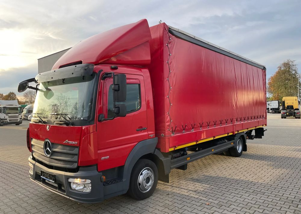 Mercedes-Benz ATEGO 818, Klima, webasto, 17 euro palet! - Ponyvás teherautó: 2 kép. Mercedes-Benz ATEGO 818, Klima, webasto, 17 euro palet! - Ponyvás teherautó: 2 kép.