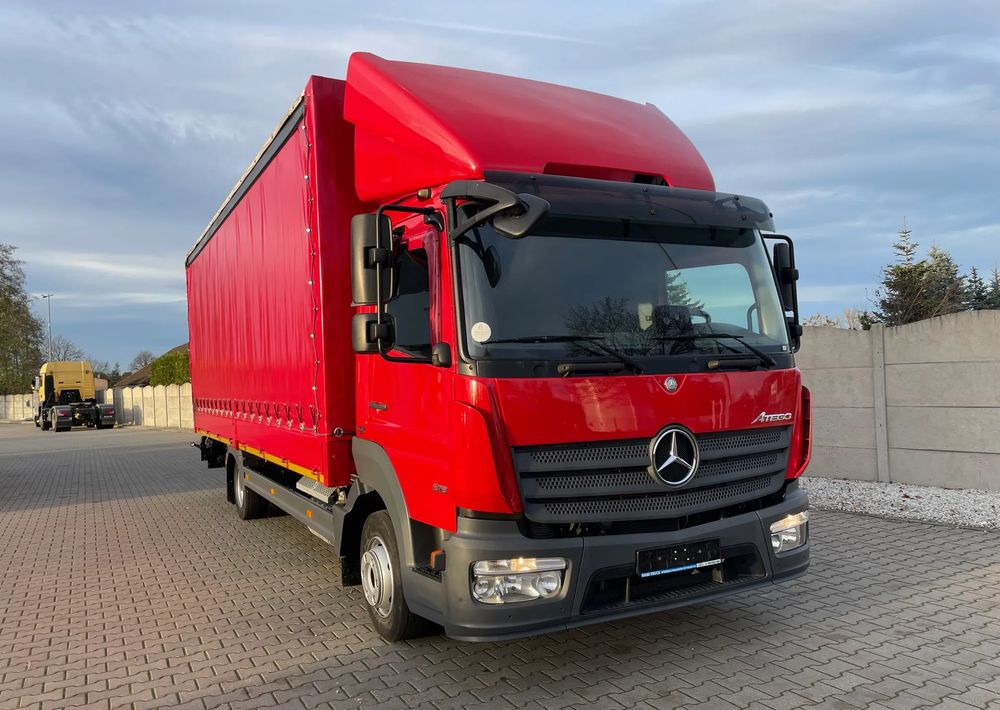 Mercedes-Benz ATEGO 818, Klima, webasto, 17 euro palet! - Ponyvás teherautó: 3 kép. Mercedes-Benz ATEGO 818, Klima, webasto, 17 euro palet! - Ponyvás teherautó: 3 kép.