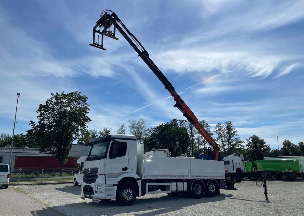 Mercedes-Benz Arocs 2545, HDS ATLAS 186.3 - PILOT - Platós teherautó, Darus autó: 2 kép. Mercedes-Benz Arocs 2545, HDS ATLAS 186.3 - PILOT - Platós teherautó, Darus autó: 2 kép.