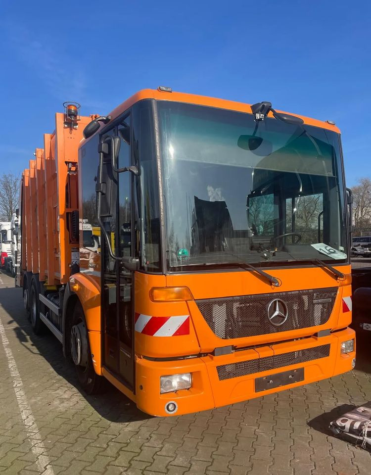 Mercedes-Benz ECONIC 2926 EEV/ EURO 5/ ŚMIECIARKA/ZOELLER - Szemetesautó: 1 kép. Mercedes-Benz ECONIC 2926 EEV/ EURO 5/ ŚMIECIARKA/ZOELLER - Szemetesautó: 1 kép.
