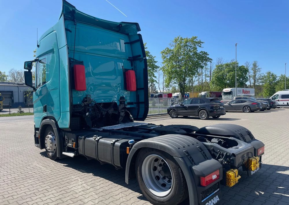 Nyergesvontató Scania R450 LowDeck, Mega: 8 kép.