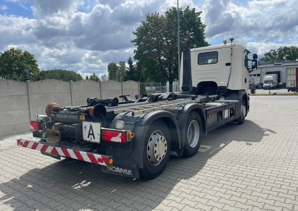 Scania R410 Hakowiec MEILLER RK20 65 - Horgos rakodó teherautó: 5 kép. Scania R410 Hakowiec MEILLER RK20 65 - Horgos rakodó teherautó: 5 kép.