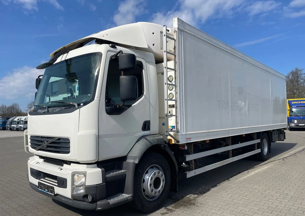 Volvo FL 18.260 CHŁODNIA, EURO 5! - Hűtős teherautó: 2 kép. Volvo FL 18.260 CHŁODNIA, EURO 5! - Hűtős teherautó: 2 kép.