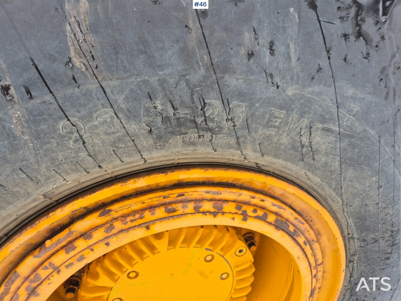 Gumikerekes homlokrakodó JCB 456 ZX Pyöräkuormaaja: 16 kép.