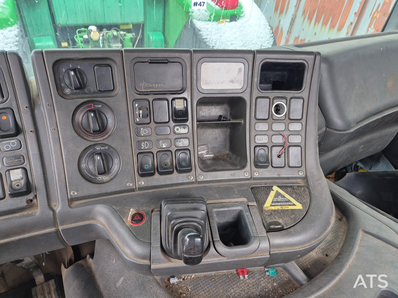 Horgos rakodó teherautó Scania 124G 360 Koukkulava: 10 kép.