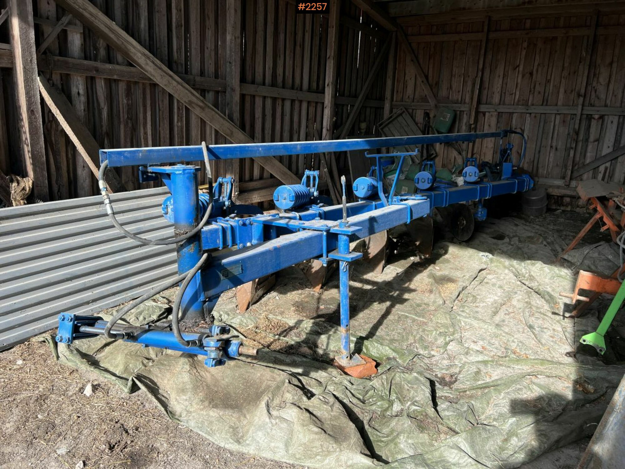 5-blade plow, Fiskars KH-514 - Talajművelő gep: 2 kép. 5-blade plow, Fiskars KH-514 - Talajművelő gep: 2 kép.