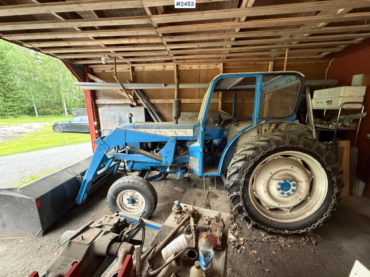 Ford Super Major 5000 with front loader Rep. object - Traktor: 1 kép. Ford Super Major 5000 with front loader Rep. object - Traktor: 1 kép.