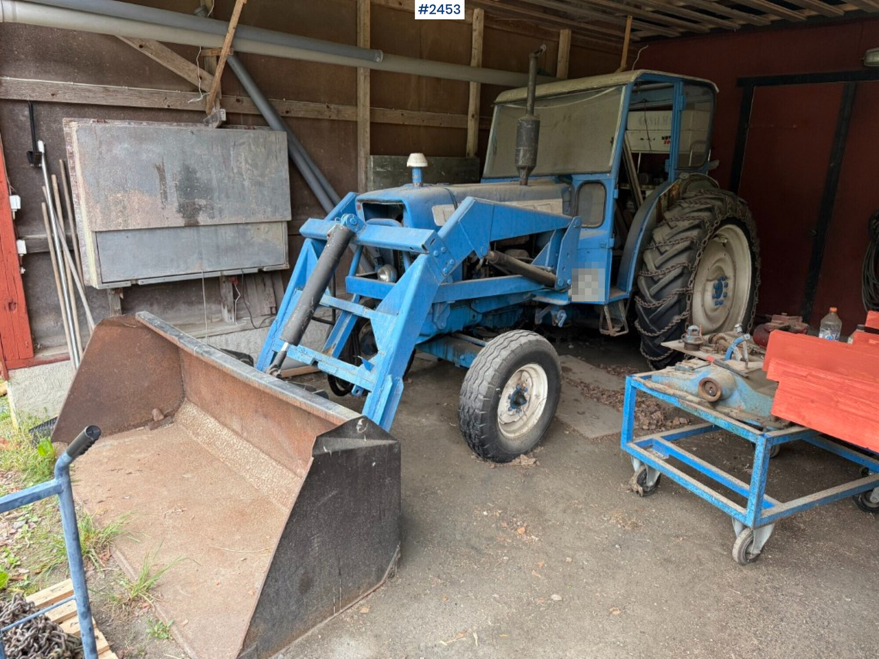 Ford Super Major 5000 with front loader Rep. object - Traktor: 2 kép. Ford Super Major 5000 with front loader Rep. object - Traktor: 2 kép.