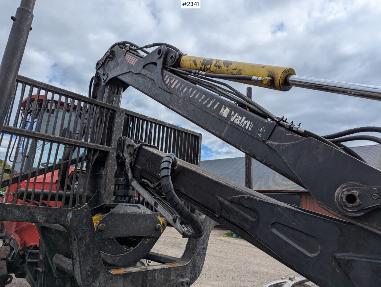 Forwarder Valmet 860.3 with CRF11 crane (SEE VIDEO) - Kihordó: 5 kép. Forwarder Valmet 860.3 with CRF11 crane (SEE VIDEO) - Kihordó: 5 kép.
