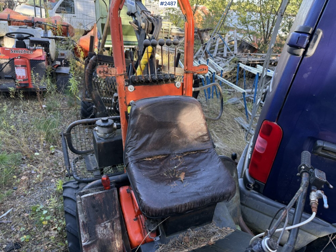 Mini forwarder Vimek Minimaster 101 - Kihordó: 5 kép. Mini forwarder Vimek Minimaster 101 - Kihordó: 5 kép.