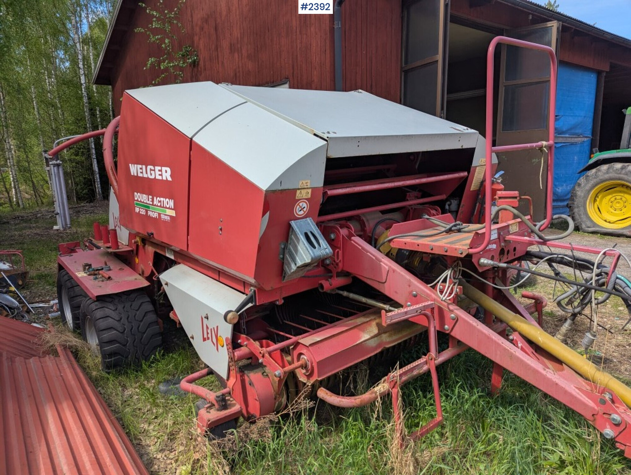 Round baler / Combination baler Welger double action 220 profi - Szálastakarmány betakarítás gépei: 3 kép. Round baler / Combination baler Welger double action 220 profi - Szálastakarmány betakarítás gépei: 3 kép.