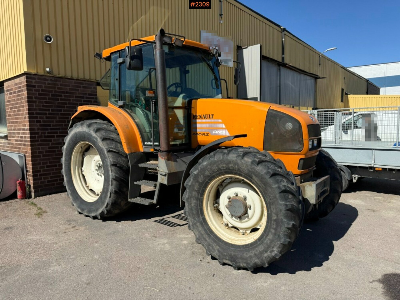 Tractor Renault Ares 630 RZ Only 1 owner (see video) - Traktor: 1 kép. Tractor Renault Ares 630 RZ Only 1 owner (see video) - Traktor: 1 kép.