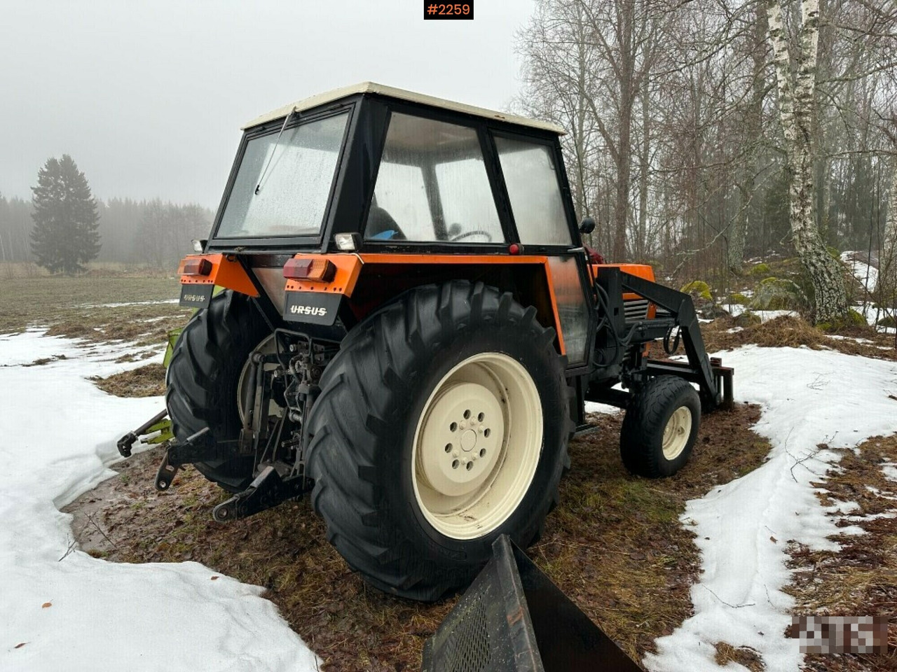 Tractor Ursus C385 Deluxe! with loader and implements - Traktor: 5 kép. Tractor Ursus C385 Deluxe! with loader and implements - Traktor: 5 kép.