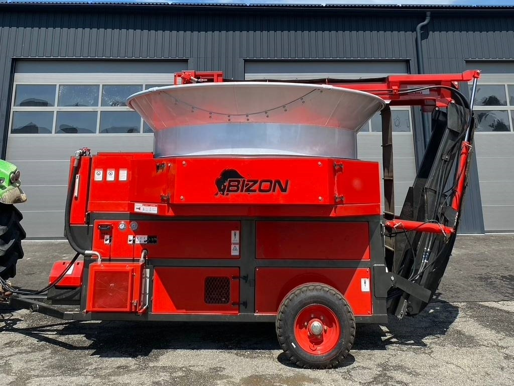 Bizon B-1030 Trituratore di paglia Molino per cereali, c - Szalma aprító: 3 kép. Bizon B-1030 Trituratore di paglia Molino per cereali, c - Szalma aprító: 3 kép.