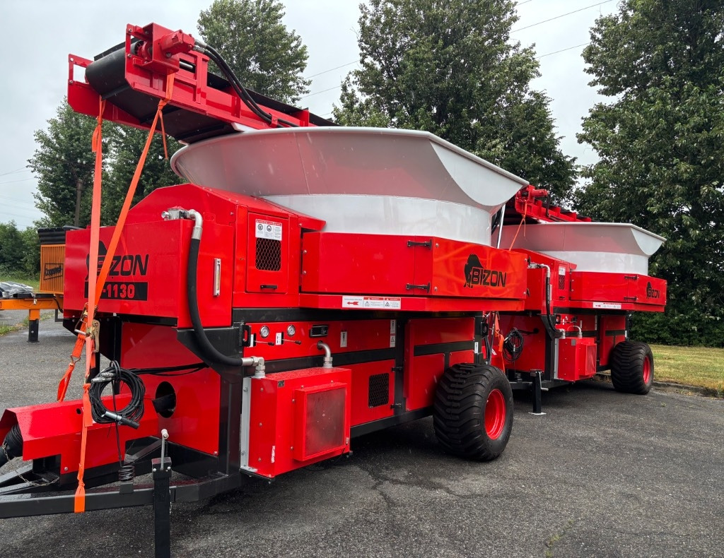 Bizon B-1130 Professional Straw and Biomass Shredder/Gri - Szalma aprító: 1 kép. Bizon B-1130 Professional Straw and Biomass Shredder/Gri - Szalma aprító: 1 kép.