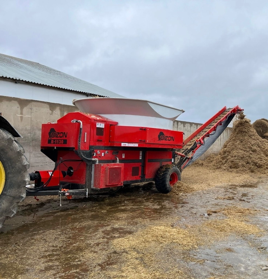 Bizon B-1130 kein teagle tomahawk, roto haybuster - Szalma aprító: 4 kép. Bizon B-1130 kein teagle tomahawk, roto haybuster - Szalma aprító: 4 kép.