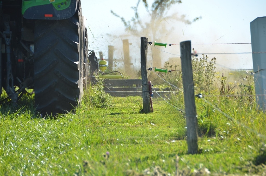 Tricut A1250 Präzisions - Zaunmäher Kreismäher für - Fűkasza: 2 kép. Tricut A1250 Präzisions - Zaunmäher Kreismäher für - Fűkasza: 2 kép.
