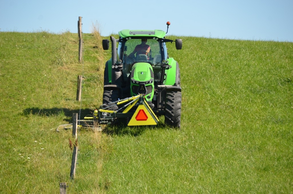 Tricut A1250 Präzisions - Zaunmäher Kreismäher für - Fűkasza: 1 kép. Tricut A1250 Präzisions - Zaunmäher Kreismäher für - Fűkasza: 1 kép.