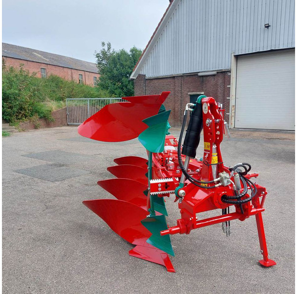 Kverneland 150 B variomat 4 schaar - Eke: 3 kép. Kverneland 150 B variomat 4 schaar - Eke: 3 kép.