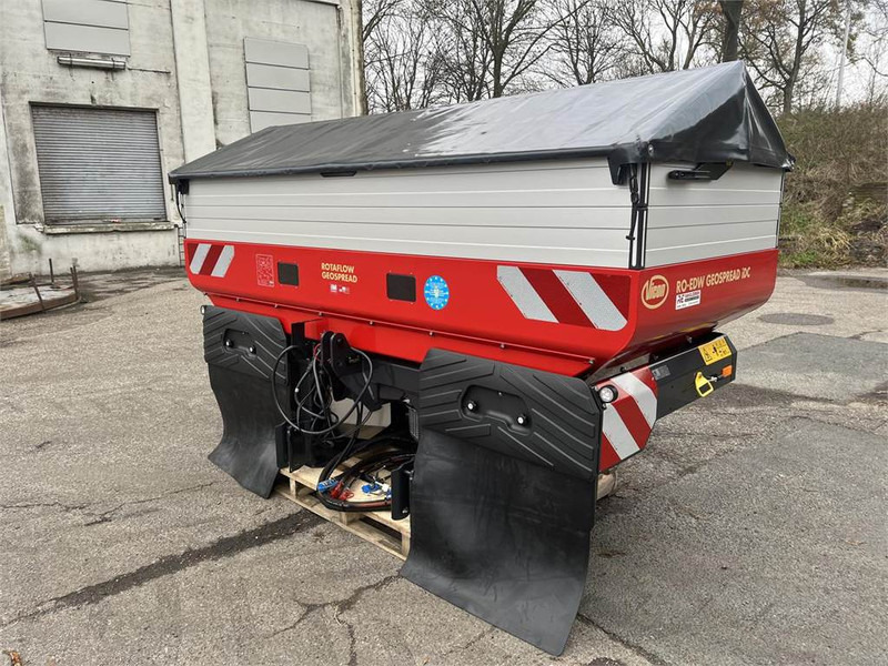 Kverneland RO-EDW GEO SPREAD 1875 - Műtrágyaszóró: 4 kép. Kverneland RO-EDW GEO SPREAD 1875 - Műtrágyaszóró: 4 kép.